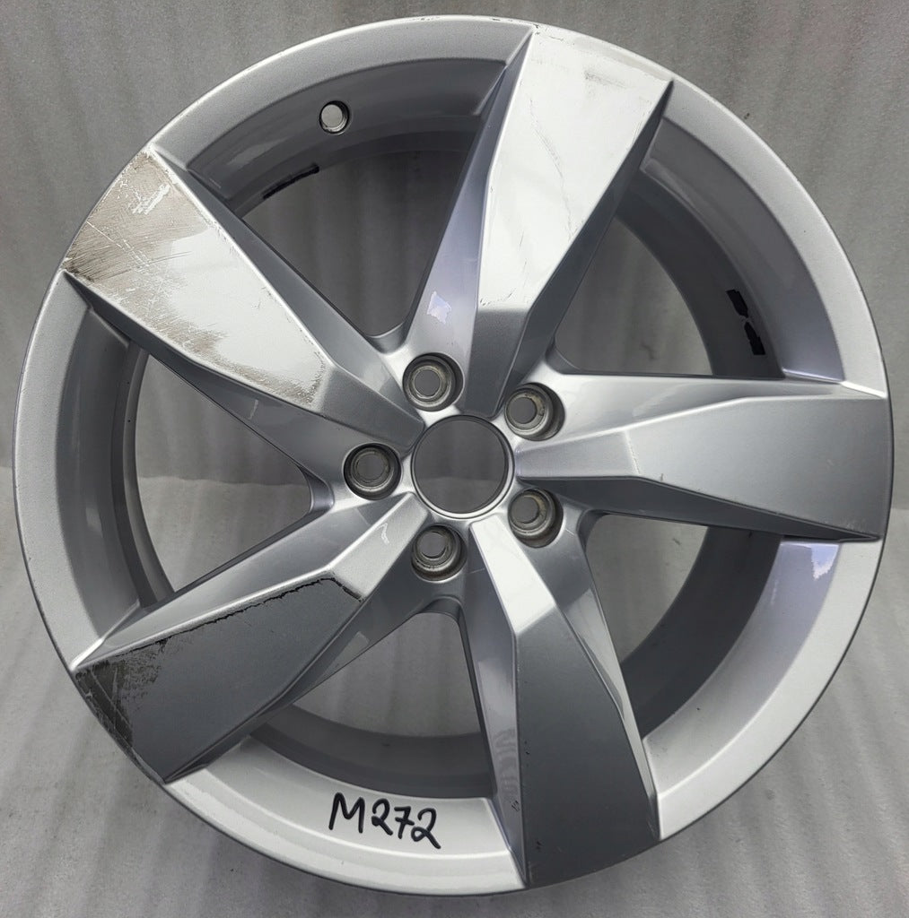 1x Alufelge 17 Zoll 6.5" 5x100 39ET Glanz Silber 2GM601025A MA-DAR81 VW T-Cross FEL6682944253po