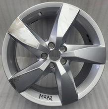 Load image into Gallery viewer, 1x Alufelge 17 Zoll 6.5" 5x100 39ET Glanz Silber 2GM601025A MA-DAR81 VW T-Cross FEL6682944253po