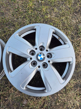 Laden Sie das Bild in den Galerie-Viewer, 1x Alufelge 16 Zoll 7.0" 5x112 47ET 6897609 BMW 1 F40 Rim Wheel FEL2431754049li