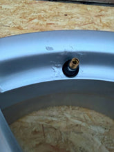 Laden Sie das Bild in den Galerie-Viewer, 1x Alufelge 18 Zoll 5x112 8R0601025AR Audi Q5 Rim Wheel FEL6179085316em