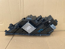 Laden Sie das Bild in den Galerie-Viewer, Frontscheinwerfer Skoda Octavia III 5E1941016D LED Rechts Scheinwerfer Headlight SCH1077861754fj