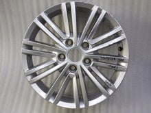 Load image into Gallery viewer, 1x Alufelge 17 Zoll 7.0" 5x120 55ET Glanz Silber 7E0601025J VW Transporter FEL8803695545zt