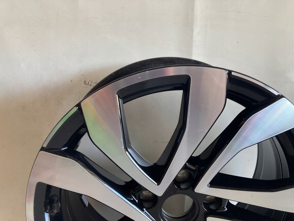 1x Alufelge 17 Zoll 7.0" 5x112 2GA601025AF VW T-Roc Rim Wheel FEL9079233347st