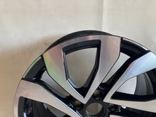 Load image into Gallery viewer, 1x Alufelge 17 Zoll 7.0" 5x112 2GA601025AF VW T-Roc Rim Wheel FEL9079233347st