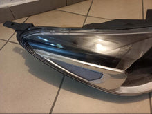 Load image into Gallery viewer, Frontscheinwerfer Kia Rio Rechts Scheinwerfer Headlight SCH1050410667li