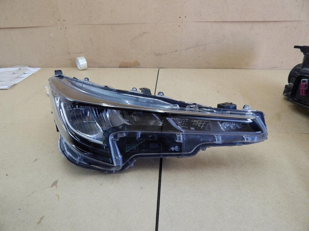 Frontscheinwerfer Toyota Corolla 81110-02S60 LED Rechts Scheinwerfer Headlight SCH2308771223mb