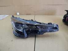 Laden Sie das Bild in den Galerie-Viewer, Frontscheinwerfer Toyota Corolla 81110-02S60 LED Rechts Scheinwerfer Headlight SCH2308771223mb