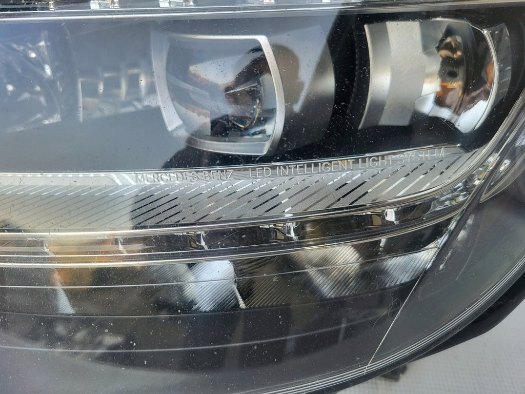 Frontscheinwerfer Mercedes-Benz Cls A2188202559 LED Rechts oder Links SCH3568433308ux