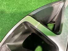 Load image into Gallery viewer, 1x Alufelge 18 Zoll 7.5&quot; 5x114.3 50ET 52910-CM300 Hyundai Kona Rim Wheel