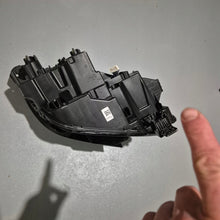 Laden Sie das Bild in den Galerie-Viewer, Frontscheinwerfer Ford R2KB-13E015 LED Ein Stück (Rechts oder Links) Headlight SCH7029365945aj