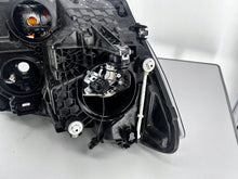 Load image into Gallery viewer, Frontscheinwerfer VW Crafter 7C1941005A Ein Stück (Rechts oder Links) Headlight SCH2867623030vy