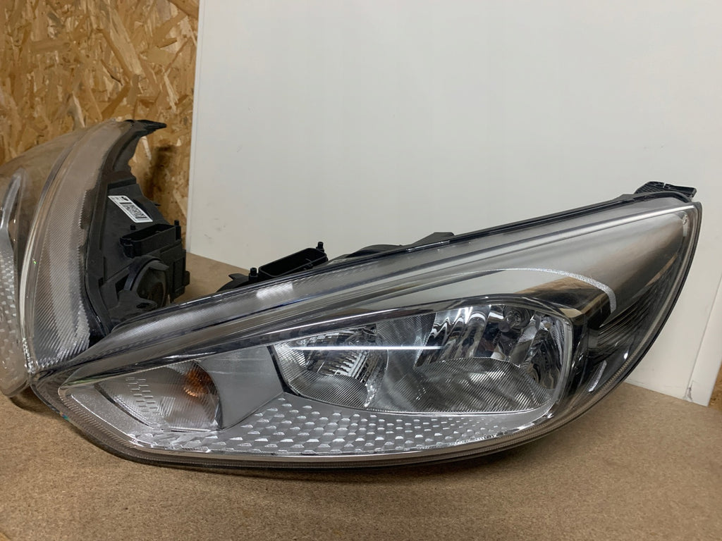 Frontscheinwerfer Ford Focus F1EB-13W029-AD F1EB-13W030-AD LED Rechts oder Links