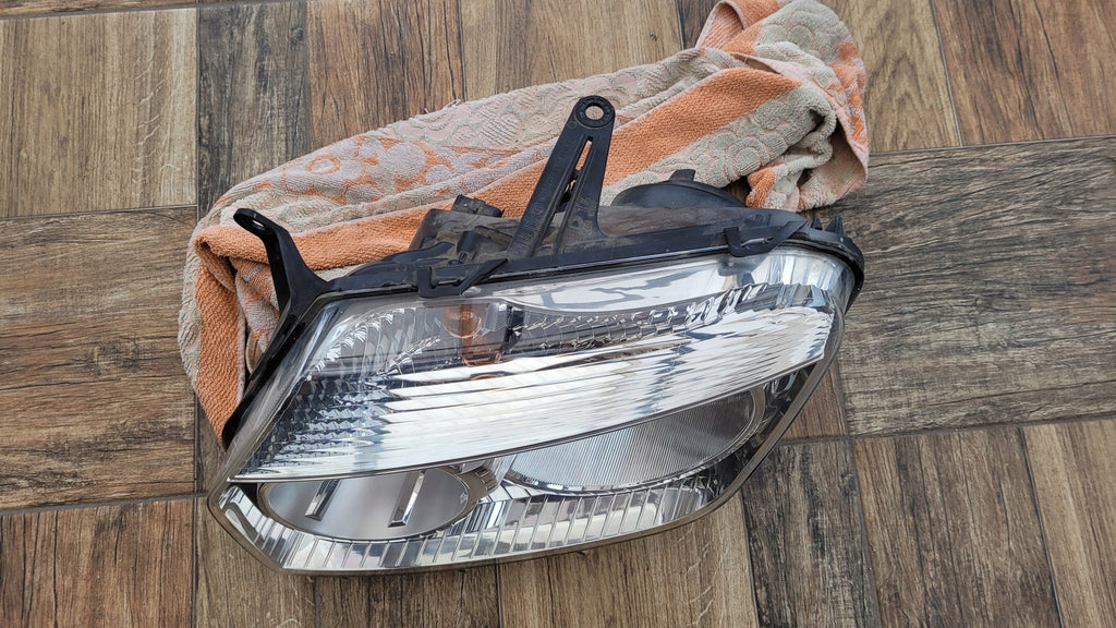 Frontscheinwerfer Dacia Duster 260600069R Links Scheinwerfer Headlight