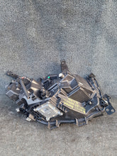 Laden Sie das Bild in den Galerie-Viewer, Frontscheinwerfer Renault 260104410R LED Ein Stück (Rechts oder Links) Headlight