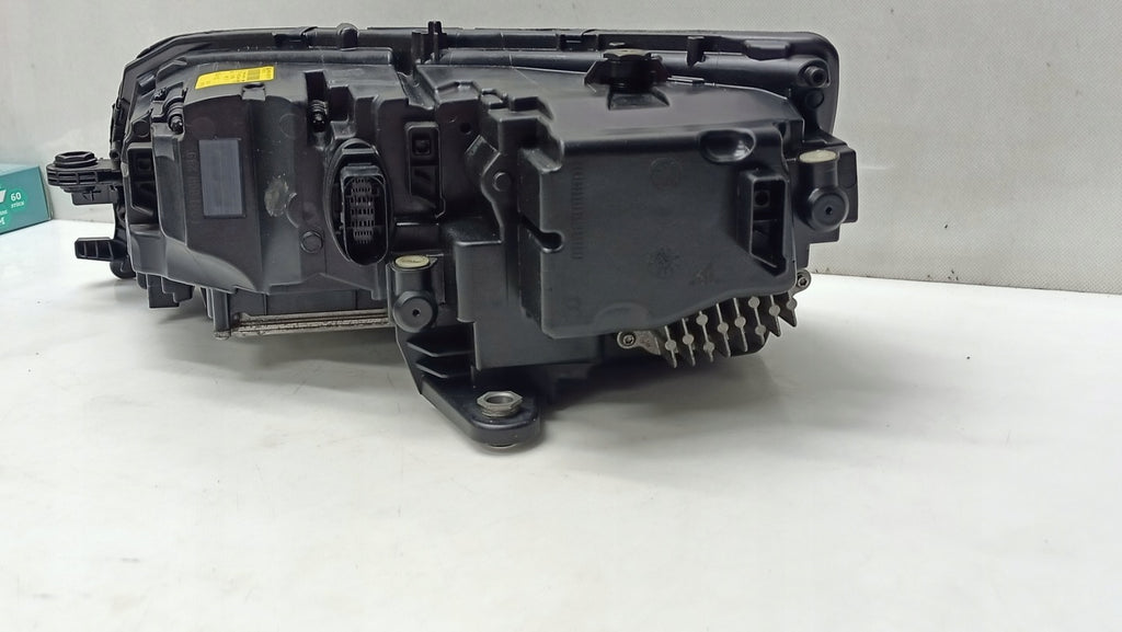 Frontscheinwerfer Skoda 030110423200 LED Rechts Scheinwerfer Headlight SCH6237007534ma