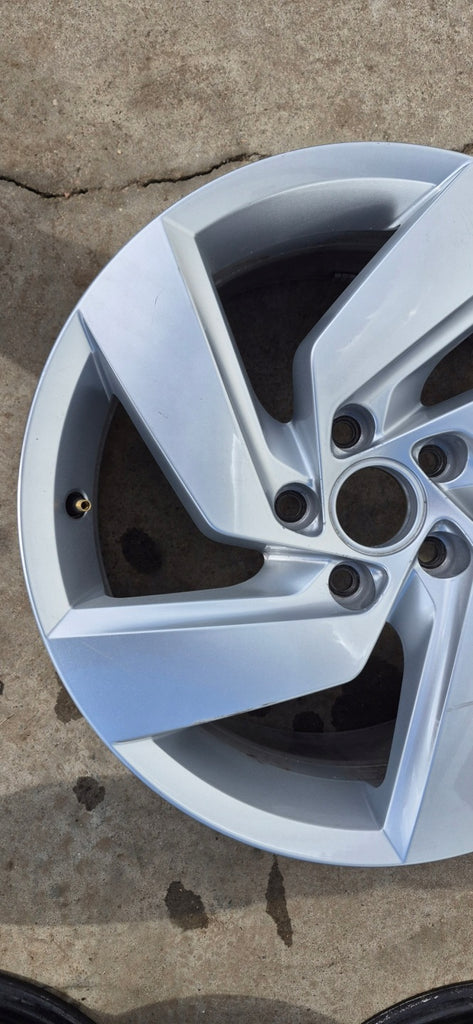 1x Alufelge 17 Zoll 7.5" 5x112 51ET 5H0601025E VW Golf VIII I Rim Wheel FEL4731189748ie