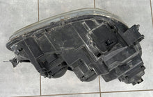 Laden Sie das Bild in den Galerie-Viewer, Frontscheinwerfer Mercedes-Benz W220 A2208202361 A2208260791 Links Headlight SCH1789777073lz