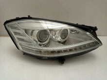 Laden Sie das Bild in den Galerie-Viewer, Frontscheinwerfer Mercedes-Benz W221 A2218201059 Xenon Rechts Headlight