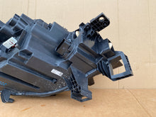 Laden Sie das Bild in den Galerie-Viewer, Frontscheinwerfer VW 11B941005 LED Links Scheinwerfer Headlight SCH5058460007vt