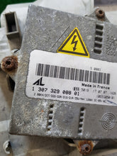 Laden Sie das Bild in den Galerie-Viewer, Frontscheinwerfer Mercedes-Benz W203 030116627715XXX Xenon Rechts oder Links SCH8808503646rg