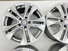 Load image into Gallery viewer, 4x Alufelge 17 Zoll 7.5" 5x112 45ET Glanz Silber A2074010602 Mercedes-Benz W204 FEL9535507222ht