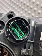 Laden Sie das Bild in den Galerie-Viewer, Frontscheinwerfer Hyundai Tucson VAY6492 Rechts Scheinwerfer Headlight