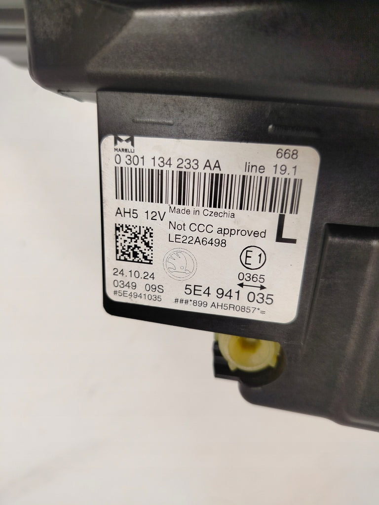 Frontscheinwerfer Skoda Octavia IV 5E4941035 Full LED Rechts oder Links SCH4730121072wm