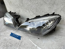 Load image into Gallery viewer, Frontscheinwerfer BMW 6 7222084-17 7222083-17 Ein Satz Scheinwerfer Headlight SCH6642751155lx