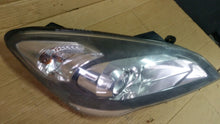 Laden Sie das Bild in den Galerie-Viewer, Frontscheinwerfer Kia Ceed 92102-1H Rechts Scheinwerfer Headlight