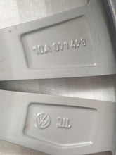 Load image into Gallery viewer, 1x Alufelge 18 Zoll 7.5&quot; 5x112 50ET 10A071498 VW Id.3 Rim Wheel