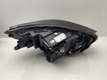Laden Sie das Bild in den Galerie-Viewer, Frontscheinwerfer BMW X1 5A9A227-01 Full LED Links Scheinwerfer Headlight SCH2882579920ab