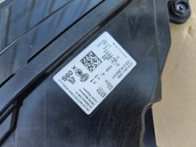 Load image into Gallery viewer, Frontscheinwerfer Dacia Sandero III Logan Jogger 260602561 LED Rechts oder Links