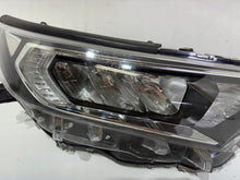 Laden Sie das Bild in den Galerie-Viewer, Frontscheinwerfer Toyota Rav V 4 Rechts Scheinwerfer Headlight SCH8936163941nn