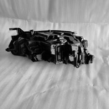 Laden Sie das Bild in den Galerie-Viewer, Frontscheinwerfer Skoda Octavia IV 5E4941015 Links Scheinwerfer Headlight SCH8545096655vx