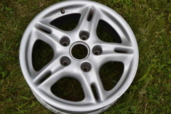 1x Alufelge 16 Zoll 6.0" 5x130 50ET 99636211200 Porsche Boxster 986 Rim Wheel FEL6038050186hg