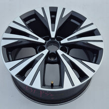Laden Sie das Bild in den Galerie-Viewer, 1x Alufelge 18 Zoll 7.5" 5x114.3 40ET 403006RA3A Nissan X-Trail I Qashqai FEL1705450410vm