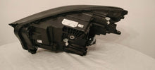 Laden Sie das Bild in den Galerie-Viewer, Frontscheinwerfer BMW X1 5A9A22201 Full LED Rechts Scheinwerfer Headlight SCH8900170422yp