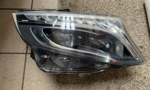 Load image into Gallery viewer, Frontscheinwerfer Mercedes-Benz Vito A4479064600 LED Rechts oder Links SCH6368239815bt