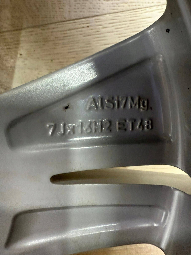 1x Alufelge 16 Zoll 5H0601025 VW Golf Viii Rim Wheel FEL7553453080sr