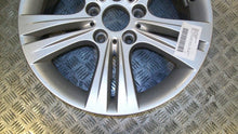 Laden Sie das Bild in den Galerie-Viewer, 1x Alufelge 17 Zoll 7.5" 5x120 37ET Glanz Silber 6796239 BMW F36 F30 F32 F31 F33 FEL2211578135ho