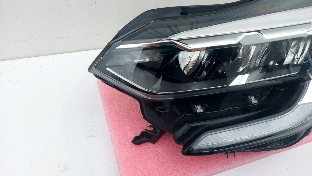 Frontscheinwerfer Renault Captur II 260608054R Full LED Links Headlight