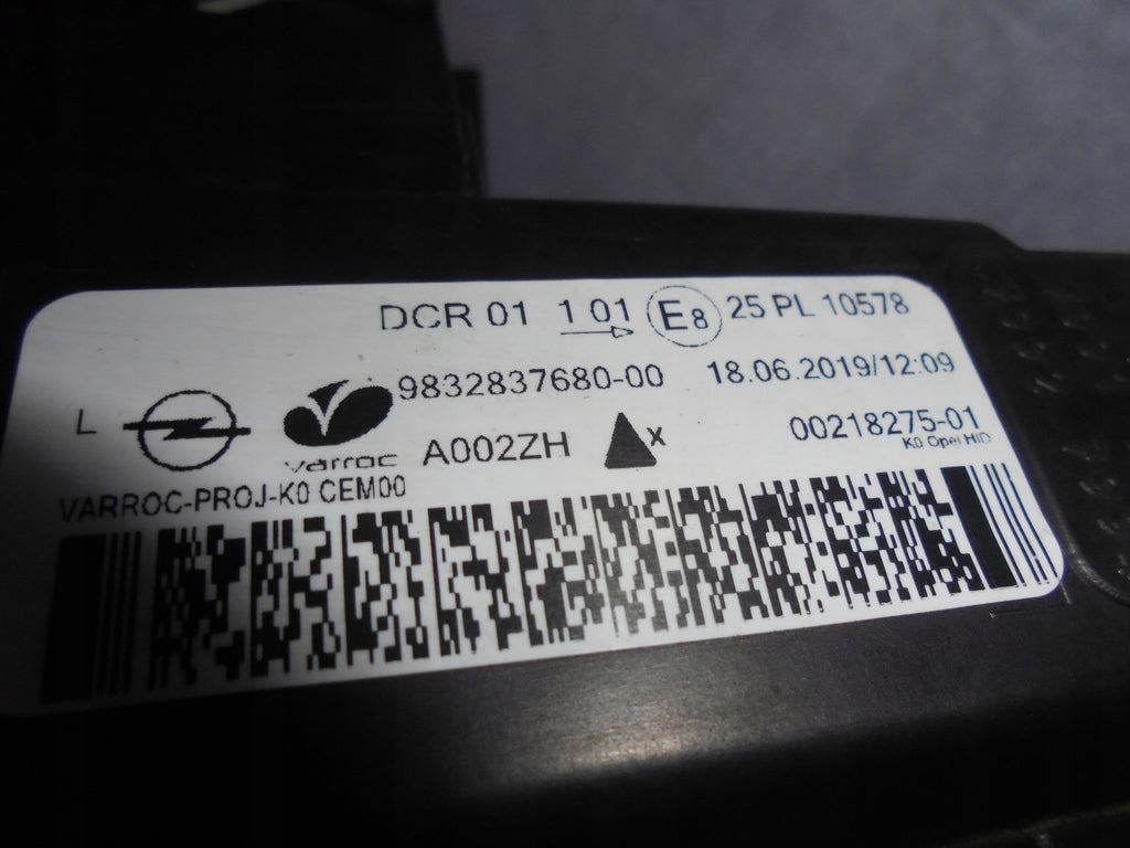 Frontscheinwerfer Opel Zafira Vivaro C 9832837680 Xenon Ein Satz Headlight