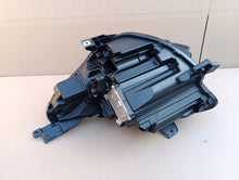 Laden Sie das Bild in den Galerie-Viewer, Frontscheinwerfer Renault Captur II 260104095R 013930-02 LED Rechts Headlight SCH4469191231tw