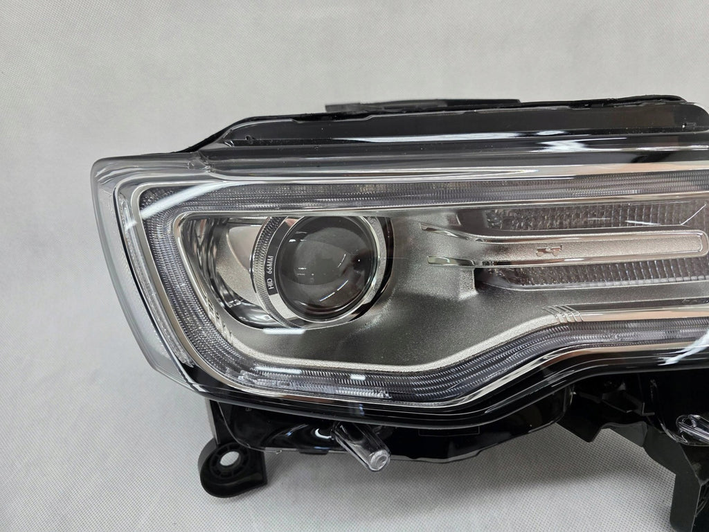 Frontscheinwerfer Jeep Grand Cherokee Wk 68144708AC Xenon Rechts Headlight SCH5134153529xc