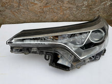 Laden Sie das Bild in den Galerie-Viewer, Frontscheinwerfer Toyota 81150-F4031-00 Links Scheinwerfer Headlight SCH4203512826xt