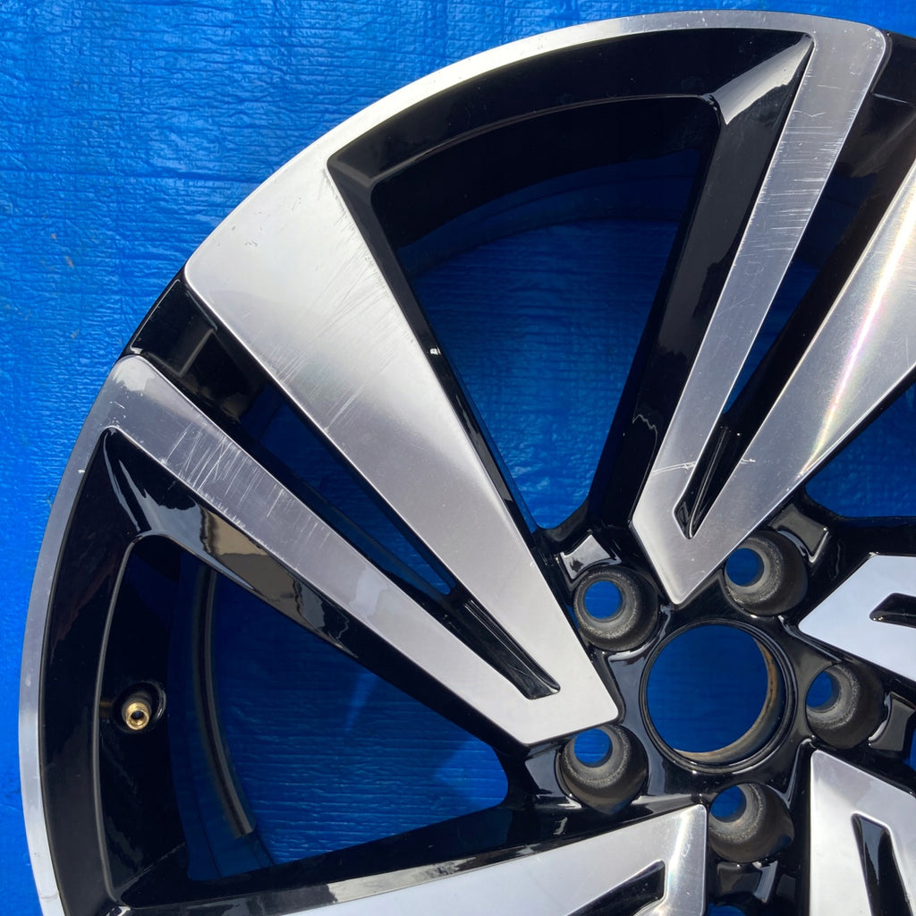 1x Alufelge 18 Zoll 7.0" 5x100 39ET Glanz Schwarz 2GM601025H VW T-Cross FEL5072181048hi