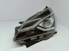 Laden Sie das Bild in den Galerie-Viewer, Frontscheinwerfer Toyota Yaris Links Scheinwerfer Headlight SCH4084616102ku