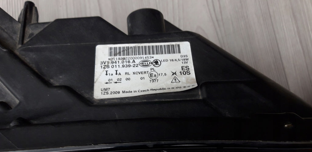 Frontscheinwerfer Skoda Superb III 3V1941016A Xenon Rechts Headlight