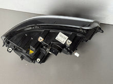 Laden Sie das Bild in den Galerie-Viewer, Frontscheinwerfer VW Transporter 7E5941015 Xenon Links Scheinwerfer Headlight