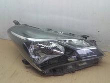 Laden Sie das Bild in den Galerie-Viewer, Frontscheinwerfer Toyota Yaris Rechts Scheinwerfer Headlight SCH4346379218yb